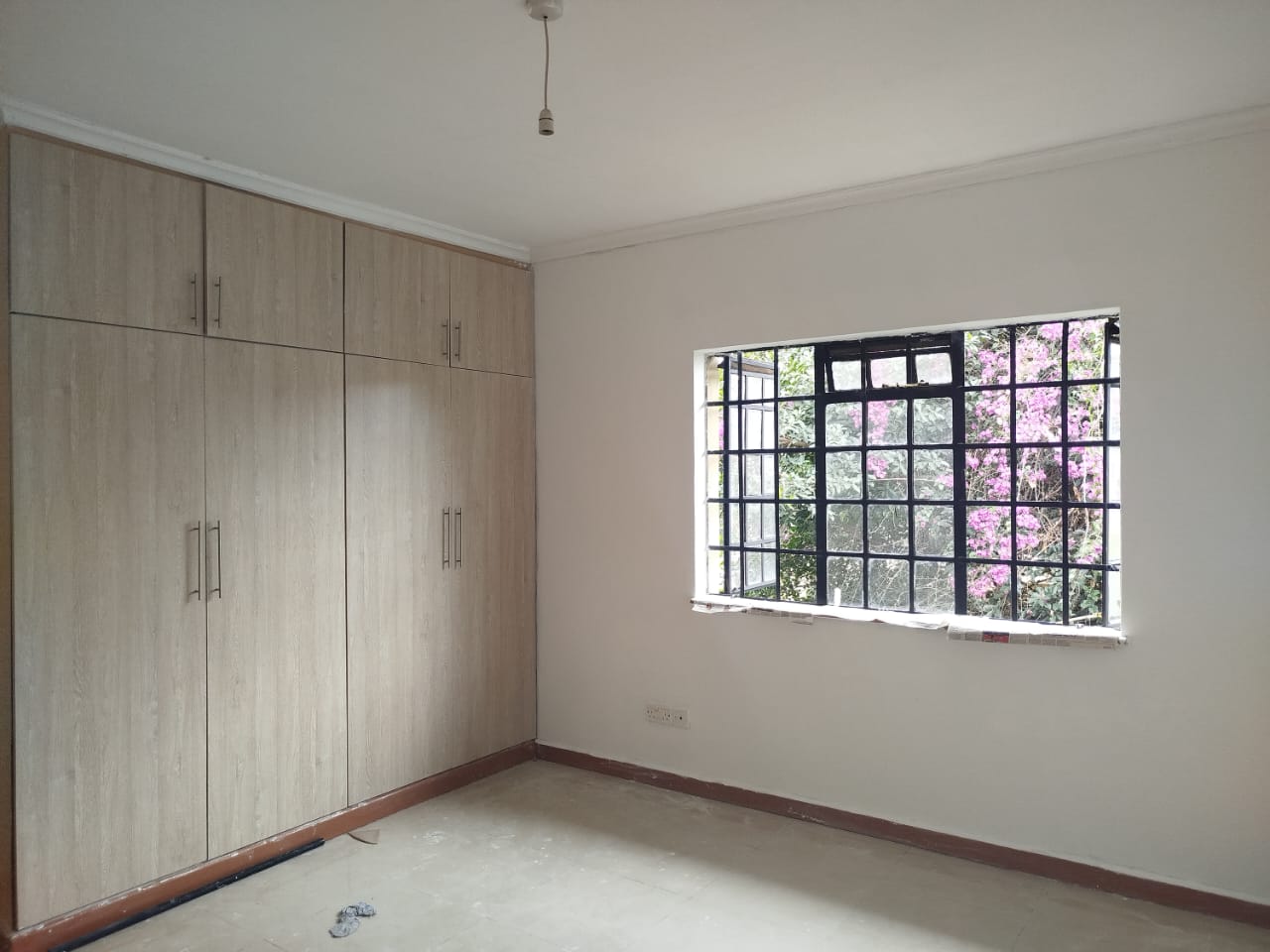 Walldrobe Installation