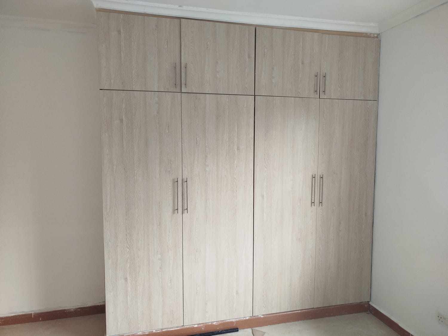 Walldrobe Installation